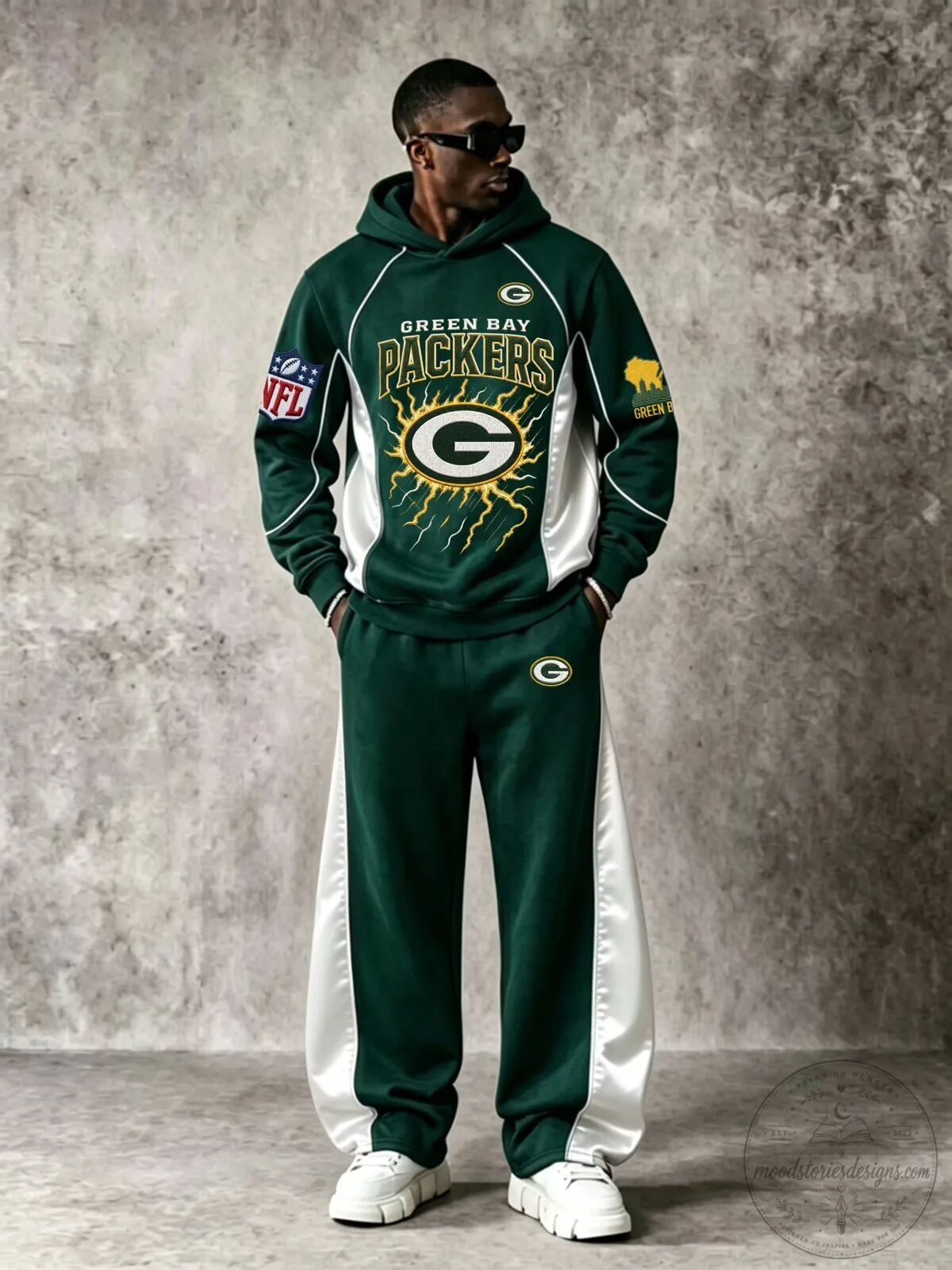 Green Bay Packers NFL Football Team Logo Green and White Hoodie